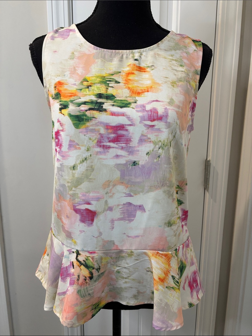 H&M White Floral Watercolor Peplum Camisole Size 8